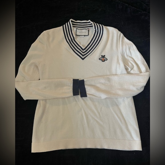 Authentic Gucci BEE Embroidery V-neck Knit Sweater - Picture 5 of 13